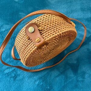Round Wicker Straw Bag – Crossbody – Summer Boho Style